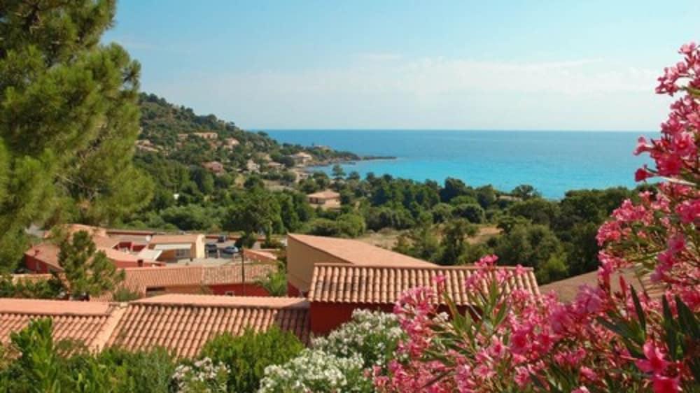 Hotel Residence San Pieru Tarcu エクステリア 写真