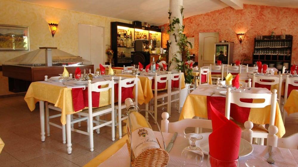 Hotel Residence San Pieru Tarcu エクステリア 写真