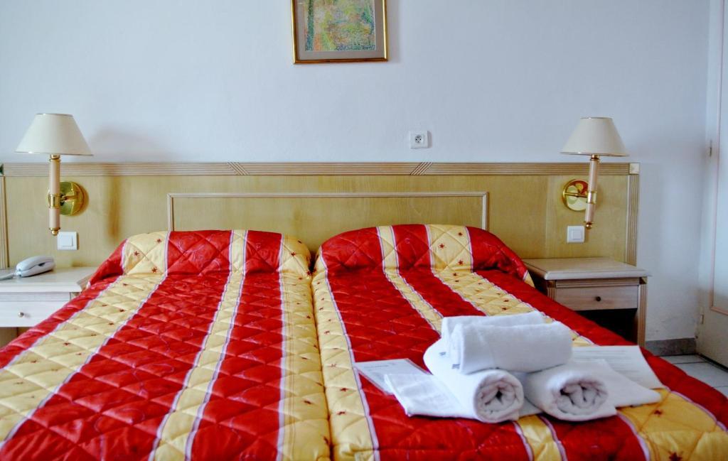 Hotel Residence San Pieru Tarcu 部屋 写真