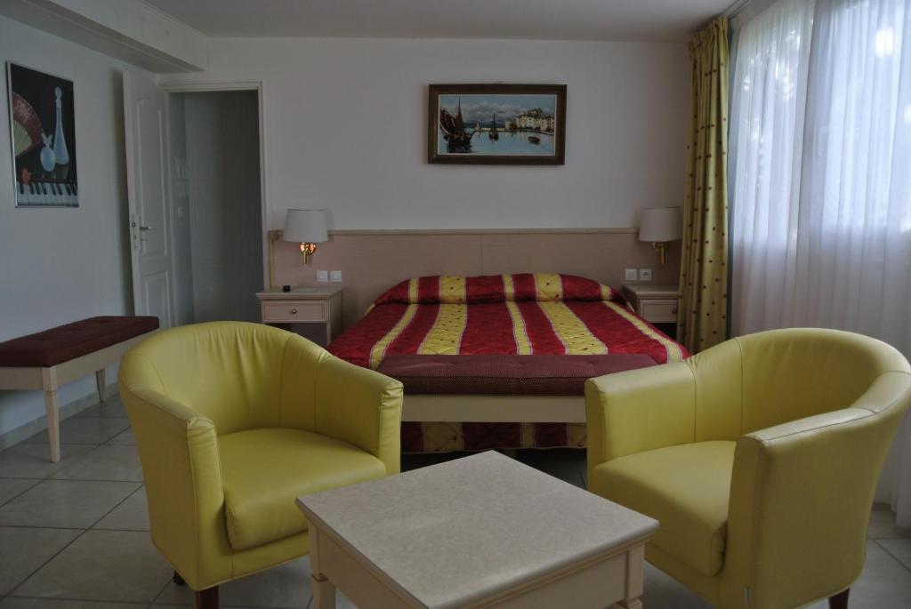 Hotel Residence San Pieru Tarcu 部屋 写真