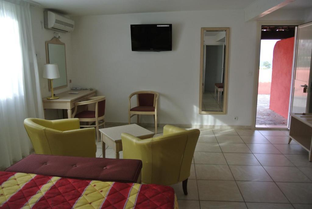 Hotel Residence San Pieru Tarcu 部屋 写真