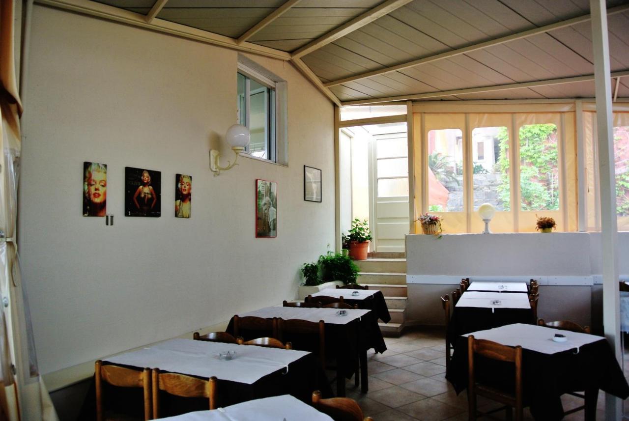 Hotel Residence San Pieru Tarcu エクステリア 写真